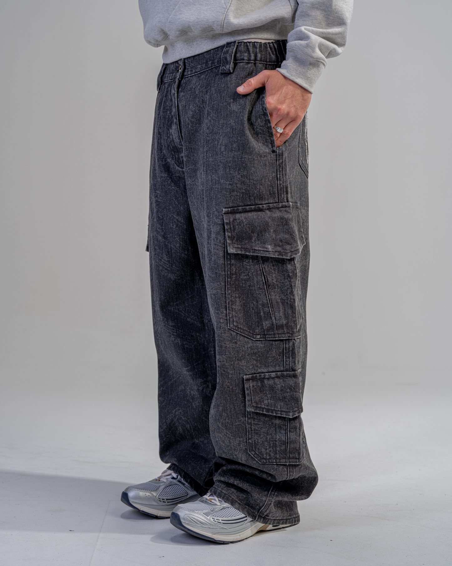 PANTALON CARGO BAGGY [NOIR]