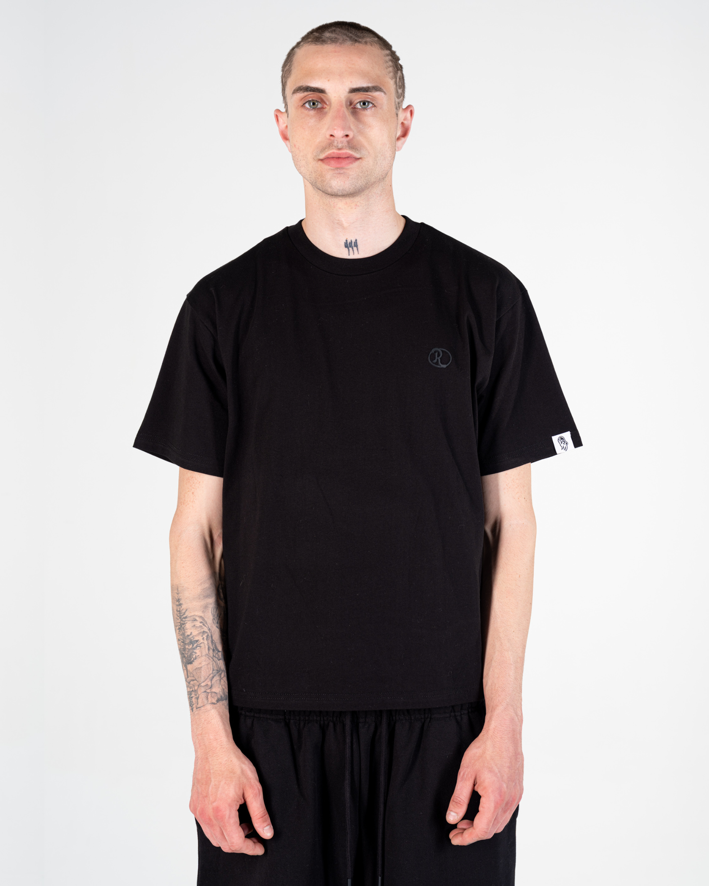 PREMIUM TEE [SCHWARZ]