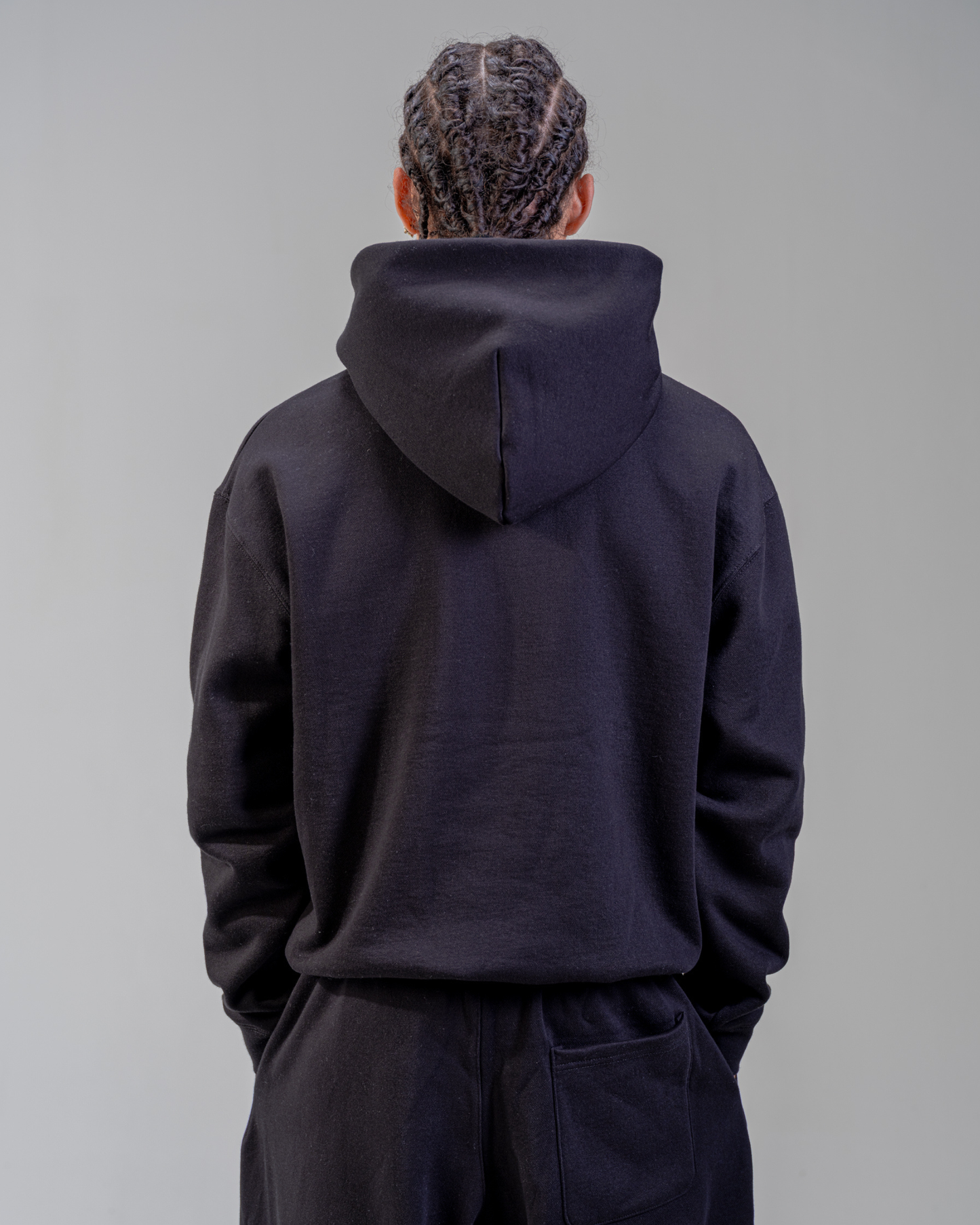 SWEAT À CAPUCHE [NOIR]