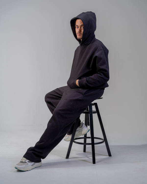 SWEAT À CAPUCHE [NOIR]