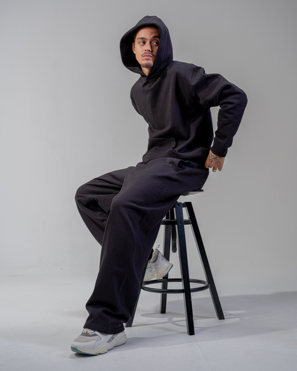 SWEAT À CAPUCHE [NOIR]