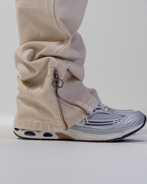 JEAN FLARE FIT ZIPPÉ [BEIGE]