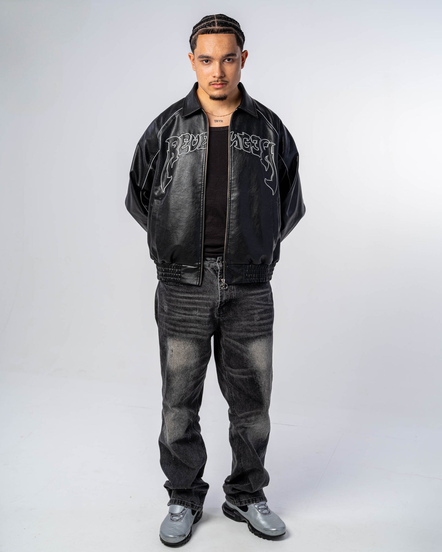 VESTE EN SIMILICUIR [NOIR]